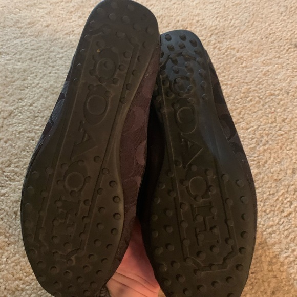 Coach shoes 100% authentic - Picture 2 of 5
